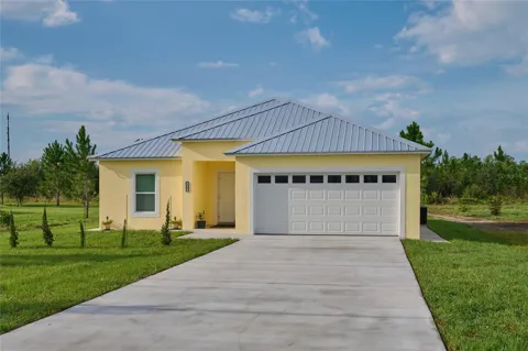 2581 POINCIANA DRIVE