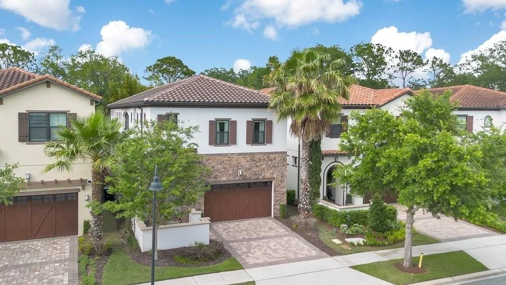 8394 VIA VITTORIA WAY Orlando, FL 32819