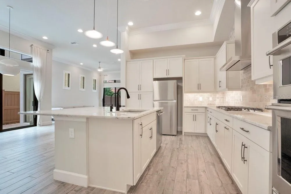 8394 VIA VITTORIA WAY Orlando, FL 32819