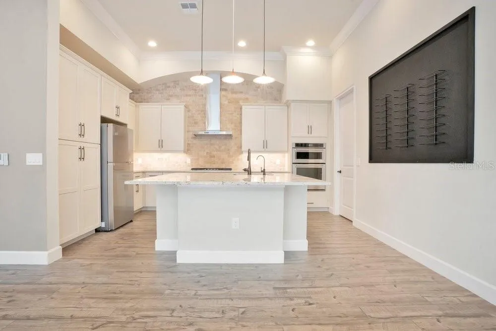 8394 VIA VITTORIA WAY Orlando, FL 32819