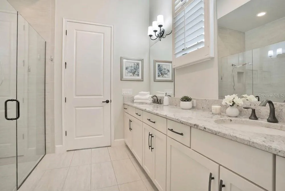 8394 VIA VITTORIA WAY Orlando, FL 32819
