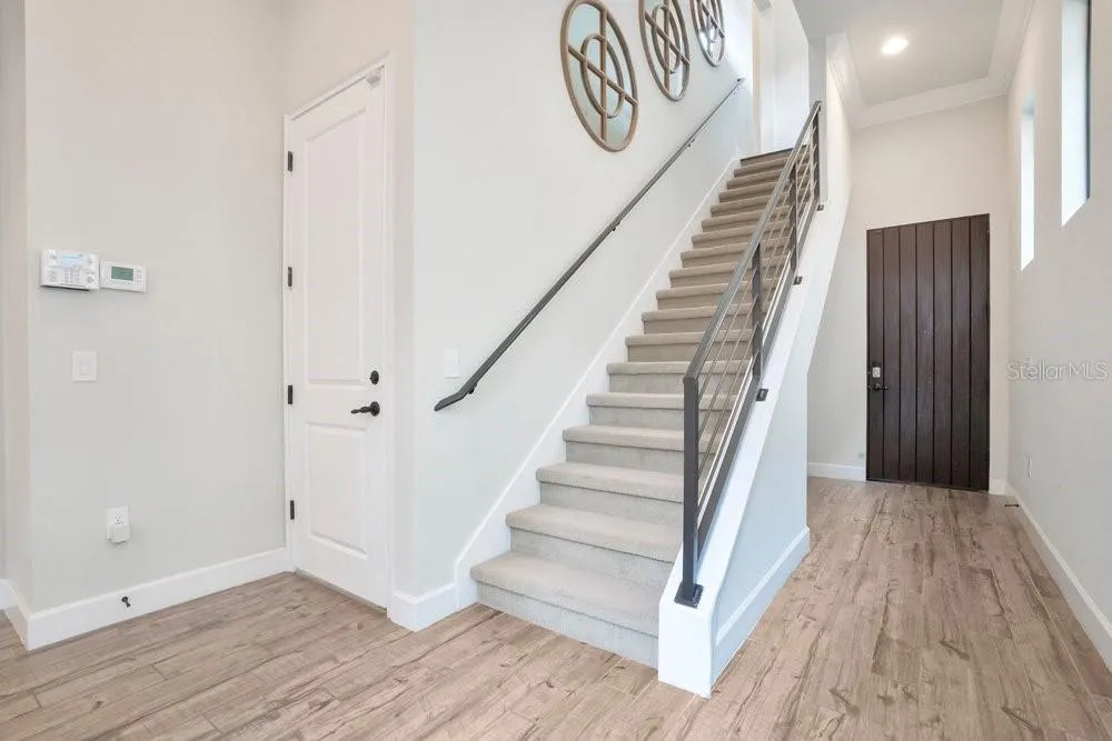 8394 VIA VITTORIA WAY Orlando, FL 32819