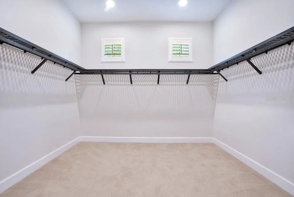 8394 VIA VITTORIA WAY Orlando, FL 32819