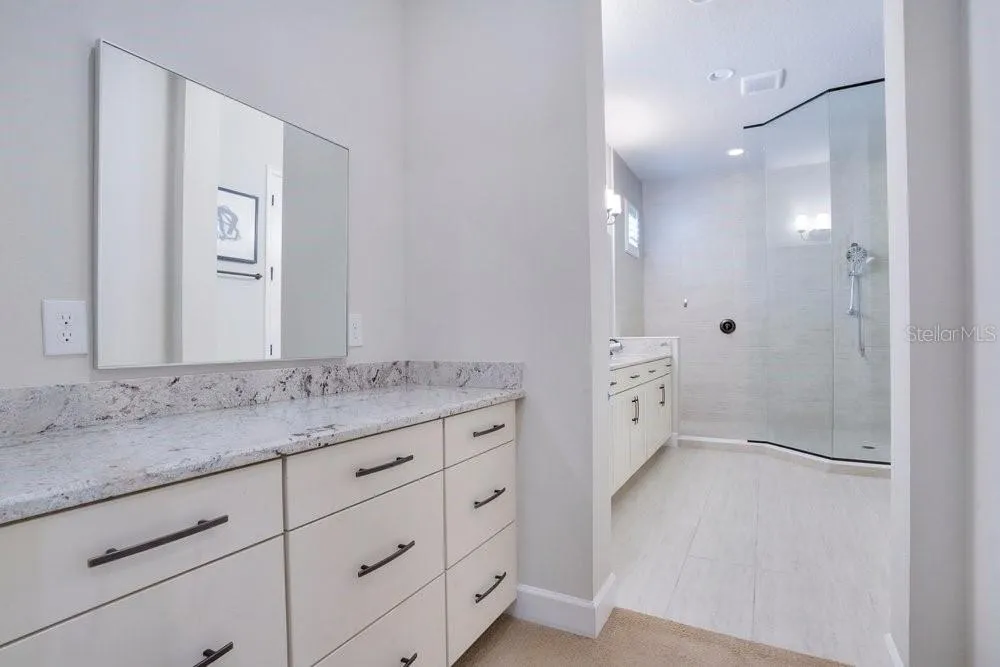 8394 VIA VITTORIA WAY Orlando, FL 32819
