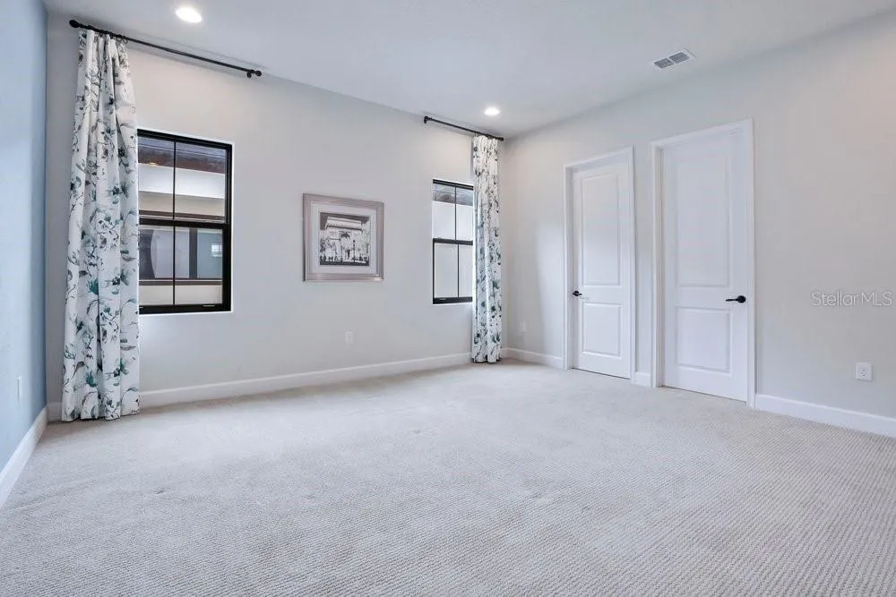 8394 VIA VITTORIA WAY Orlando, FL 32819