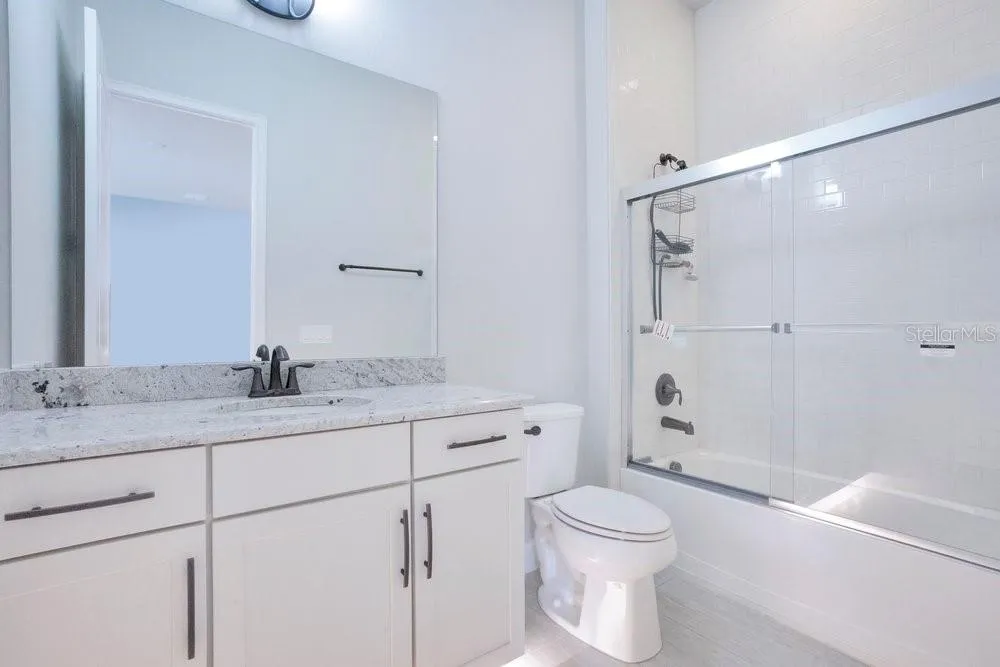 8394 VIA VITTORIA WAY Orlando, FL 32819