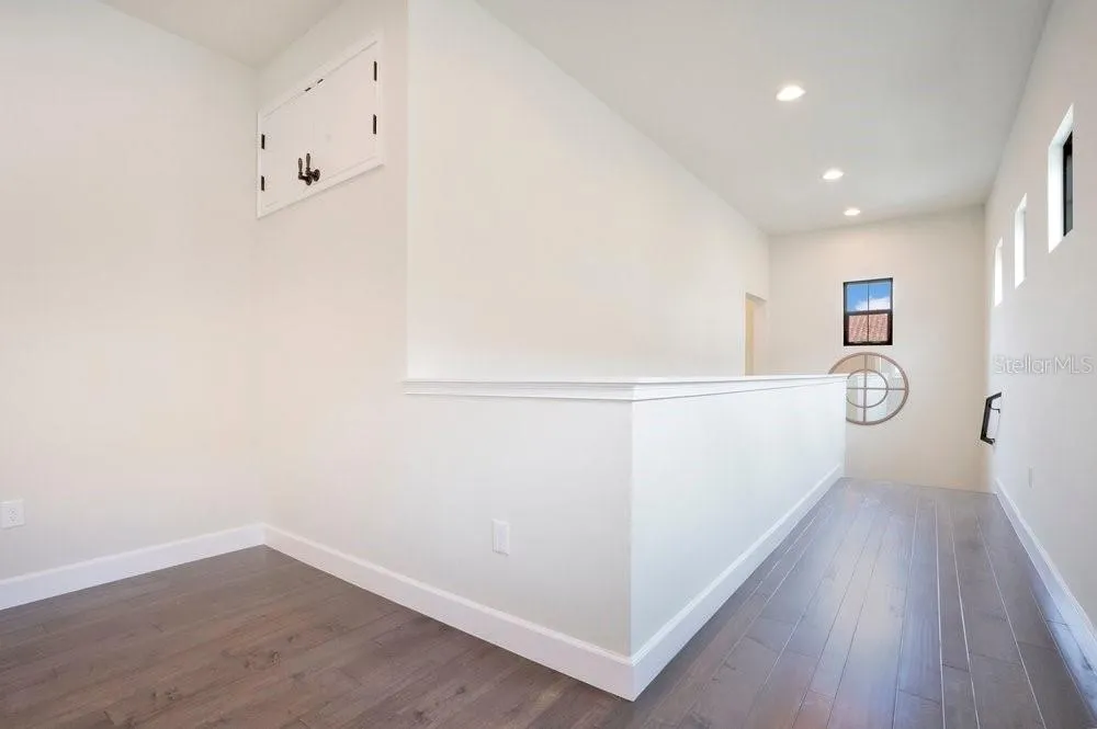 8394 VIA VITTORIA WAY Orlando, FL 32819