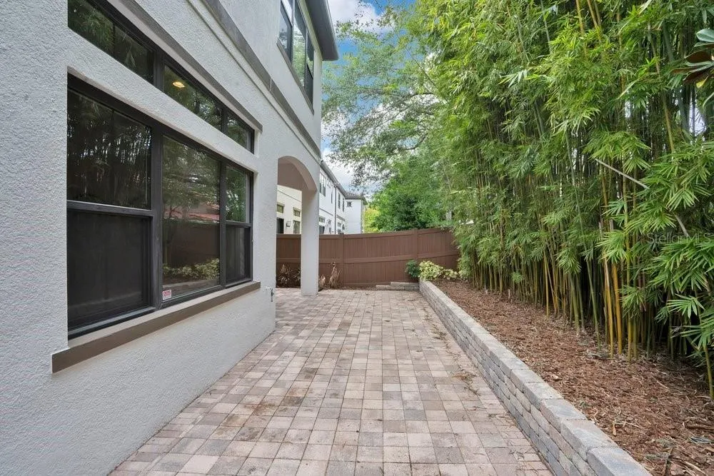 8394 VIA VITTORIA WAY Orlando, FL 32819