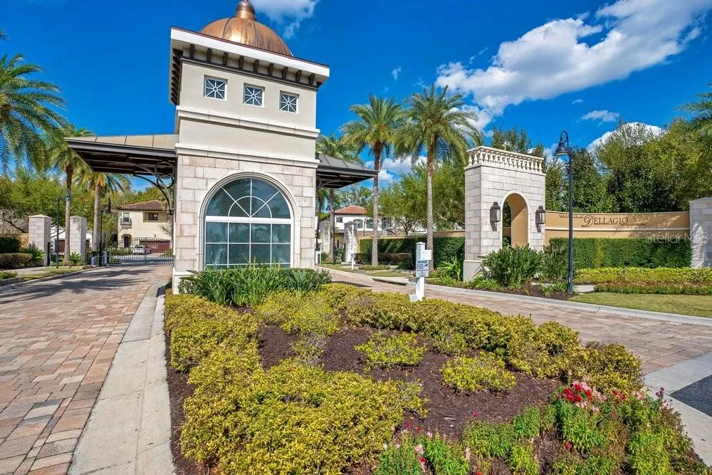 8394 VIA VITTORIA WAY Orlando, FL 32819