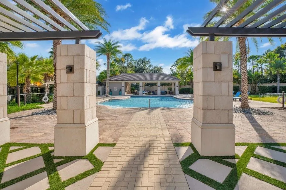 8394 VIA VITTORIA WAY Orlando, FL 32819