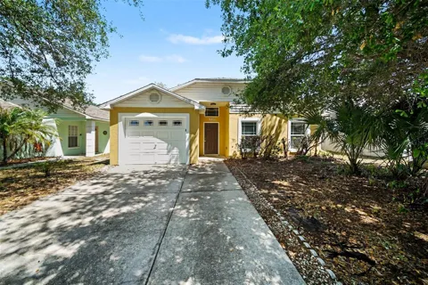 2424 CAMDEN OAKS PLACE