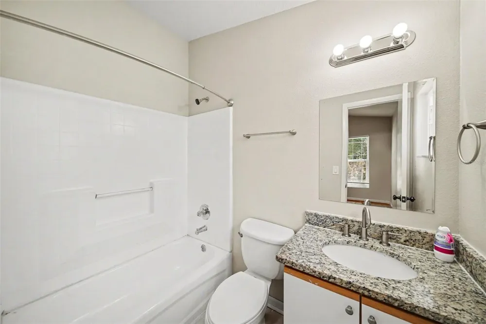 2424 CAMDEN OAKS PLACE Valrico, FL 33594