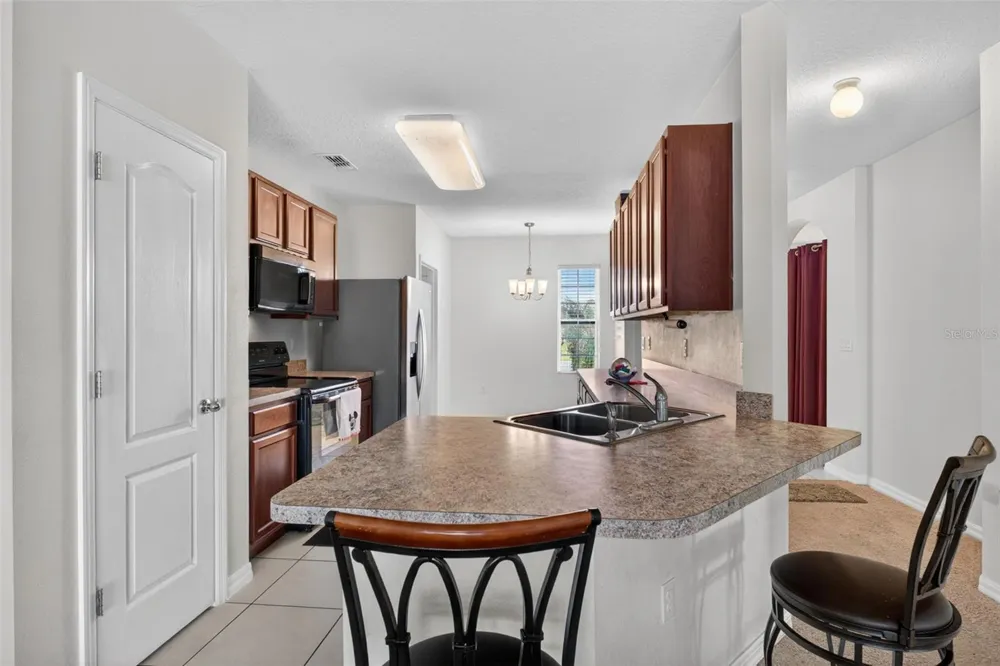 561 LAKE CUMMINGS WAY Lake Alfred, FL 33850