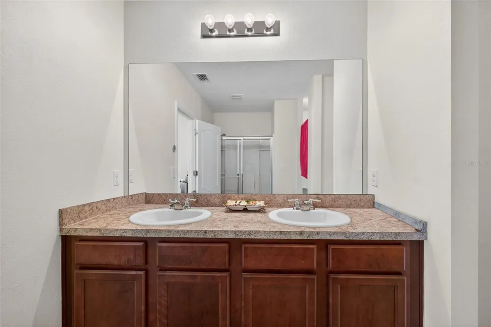561 LAKE CUMMINGS WAY Lake Alfred, FL 33850