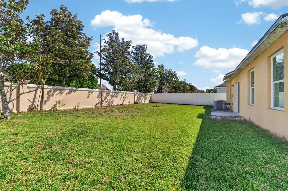 561 LAKE CUMMINGS WAY Lake Alfred, FL 33850