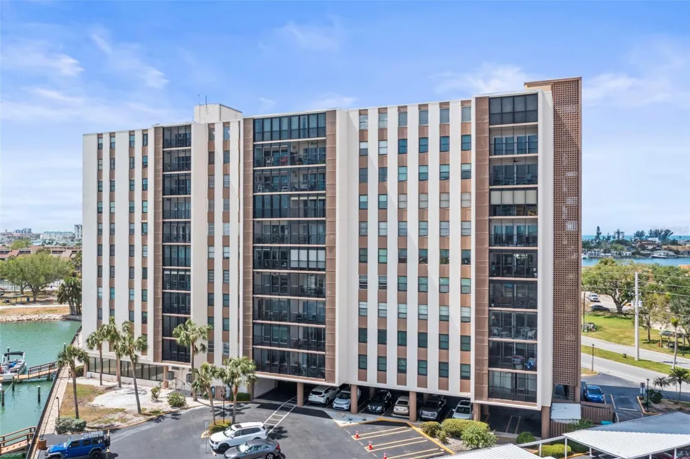 10355 PARADISE BOULEVARD #403 Treasure Island, FL 33706