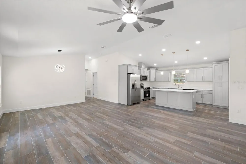 5062 80TH LANE St Petersburg, FL 33709