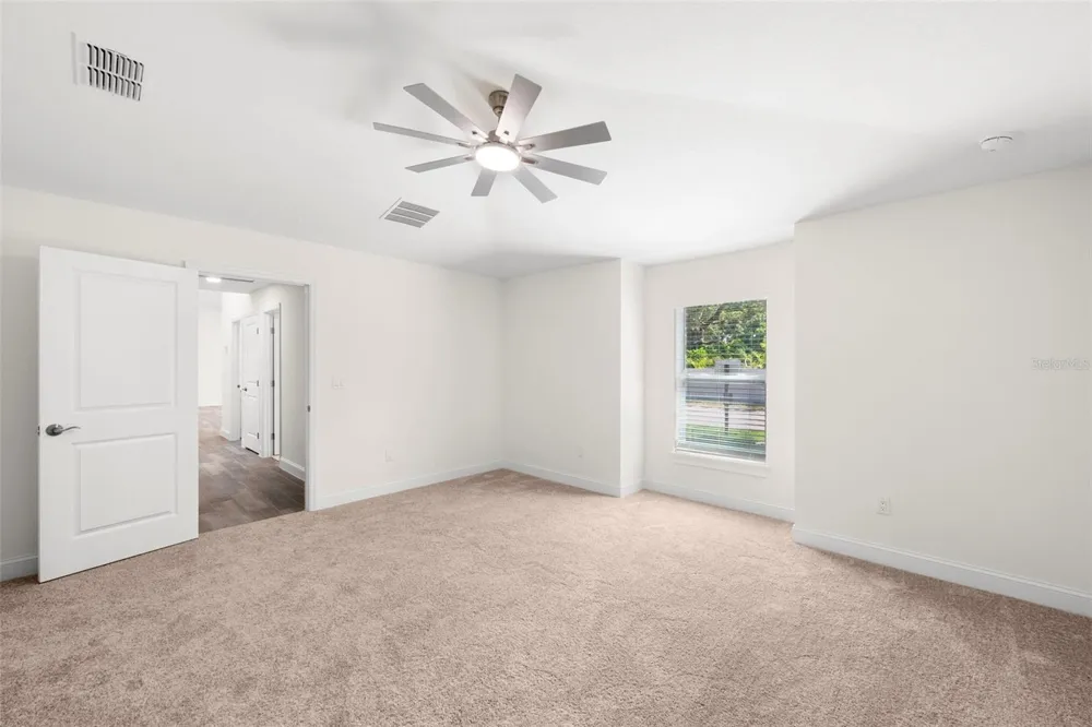 5062 80TH LANE St Petersburg, FL 33709
