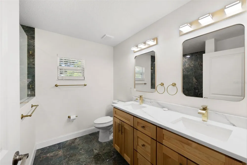 5062 80TH LANE St Petersburg, FL 33709
