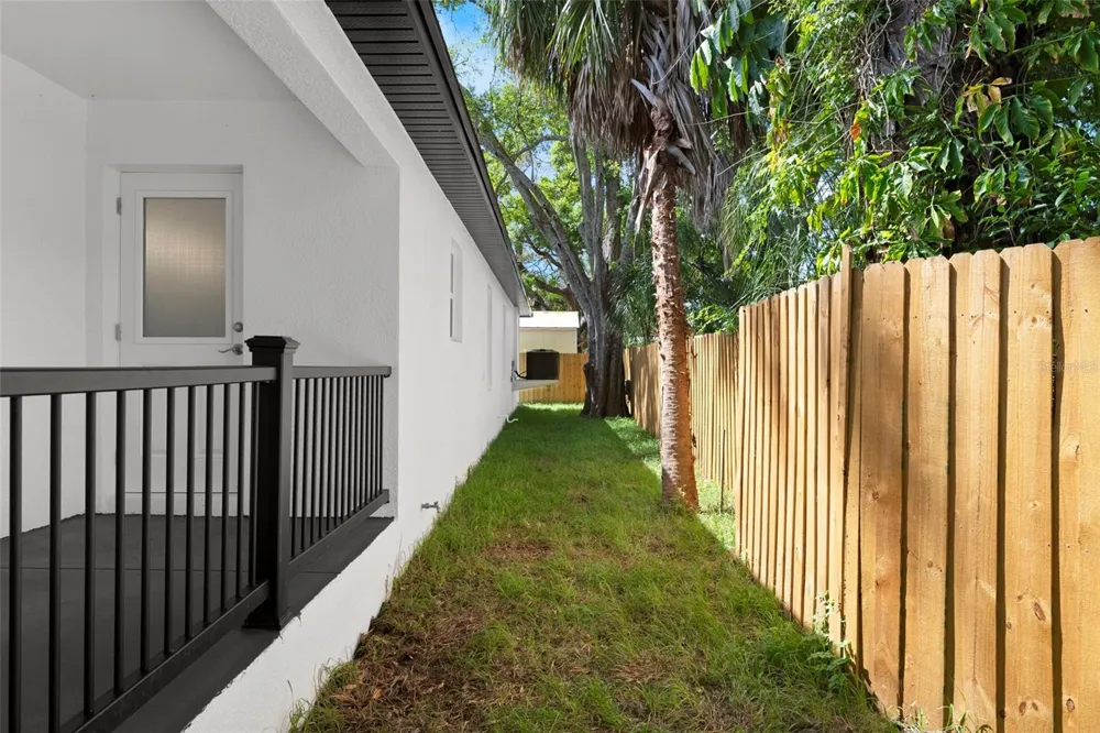 5062 80TH LANE St Petersburg, FL 33709