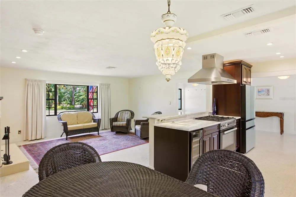 2706 RHODE ISLAND AVENUE Fort Myers, FL 33916