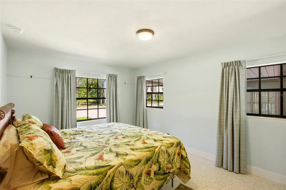2706 RHODE ISLAND AVENUE Fort Myers, FL 33916