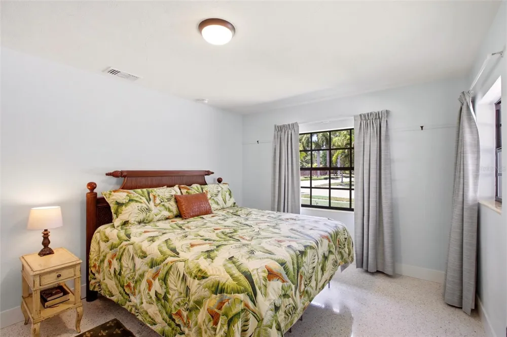 2706 RHODE ISLAND AVENUE Fort Myers, FL 33916