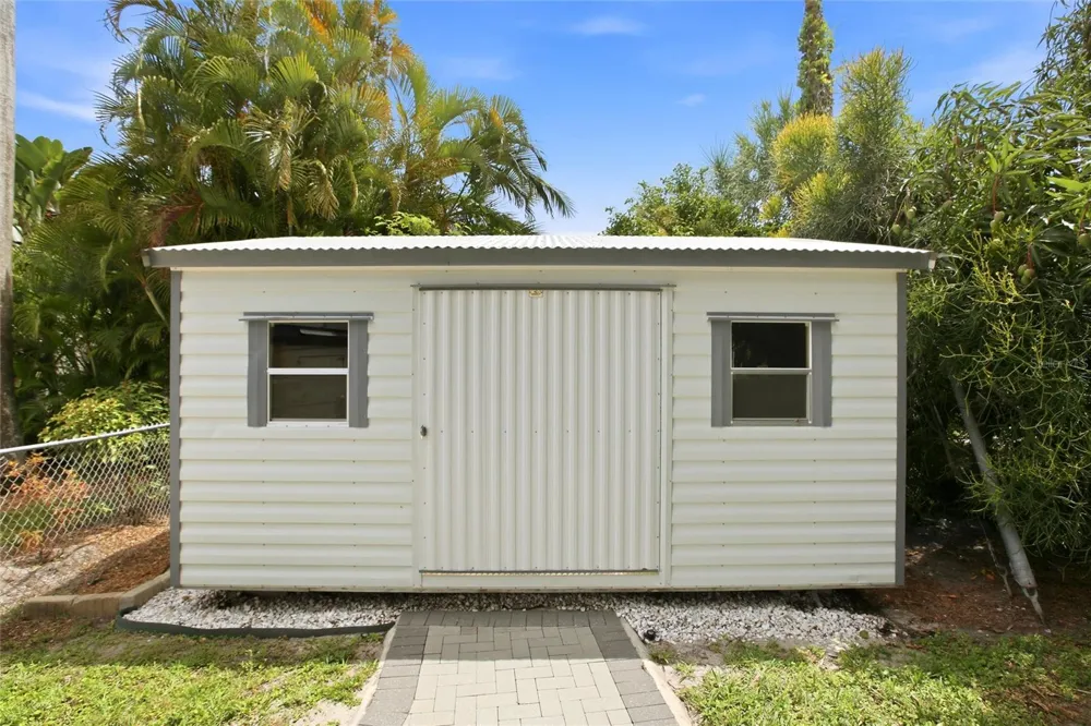 2706 RHODE ISLAND AVENUE Fort Myers, FL 33916