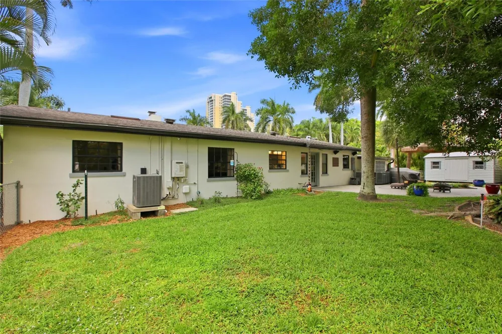 2706 RHODE ISLAND AVENUE Fort Myers, FL 33916