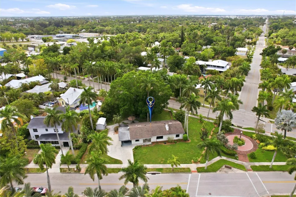 2706 RHODE ISLAND AVENUE Fort Myers, FL 33916