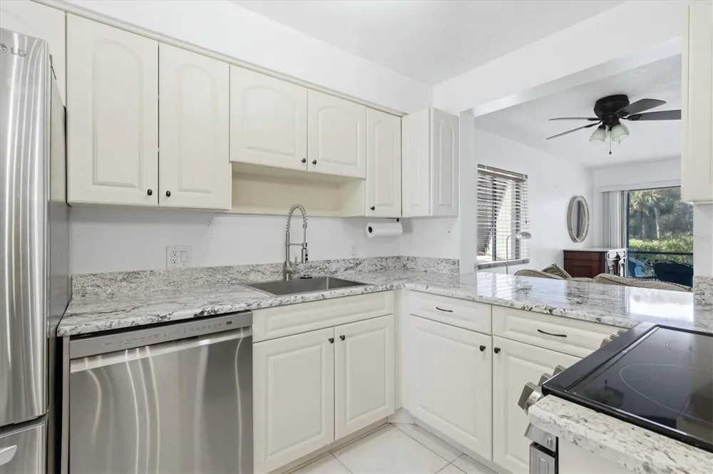 4528 LONGWATER #35 Sarasota, FL 34235