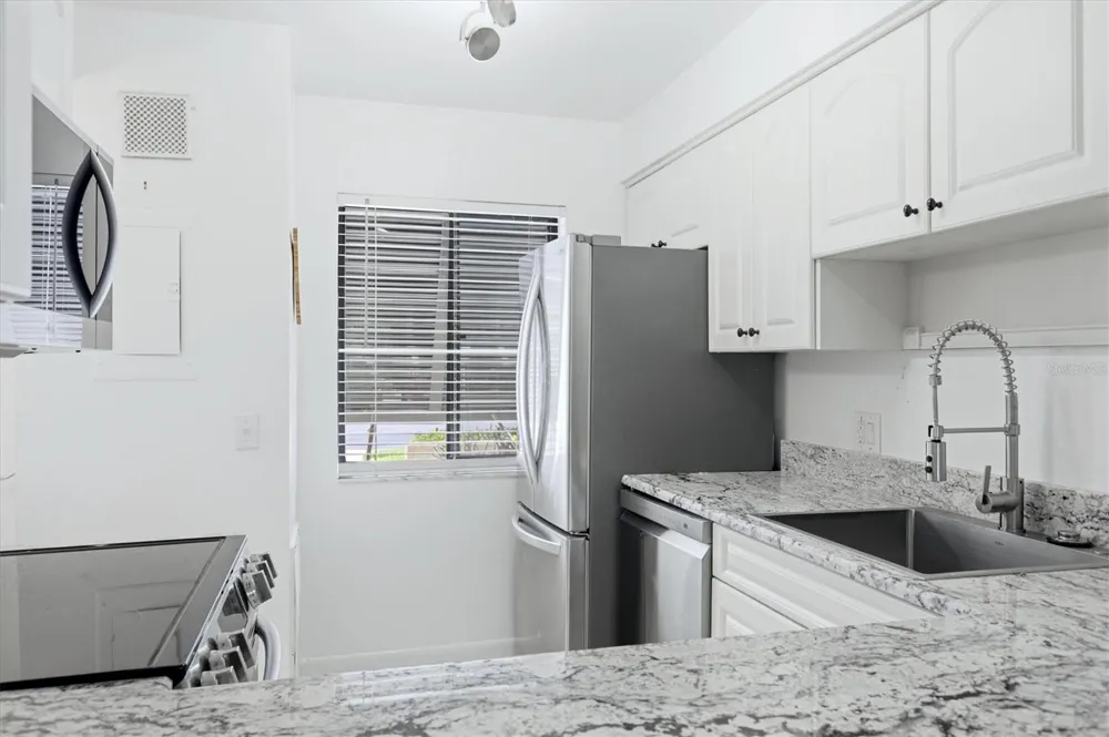 4528 LONGWATER #35 Sarasota, FL 34235