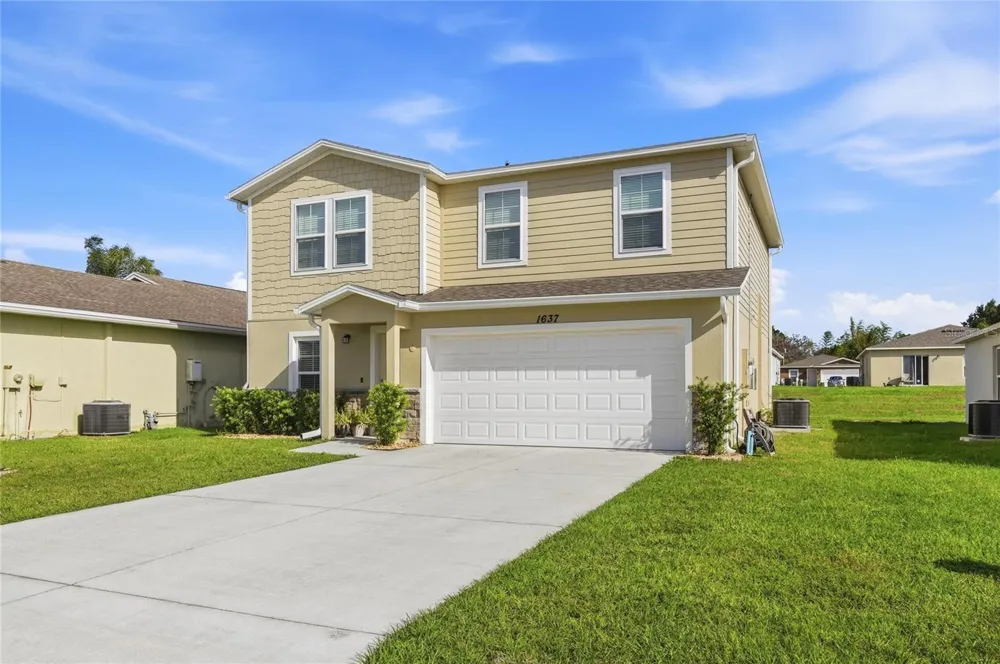 1637 MARBLE STREET Sebring, FL 33870