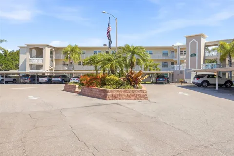 952 VIRGINIA STREET #202