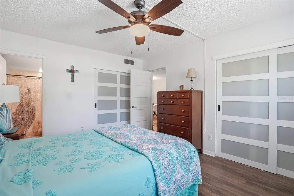 952 VIRGINIA STREET #202 Dunedin, FL 34698