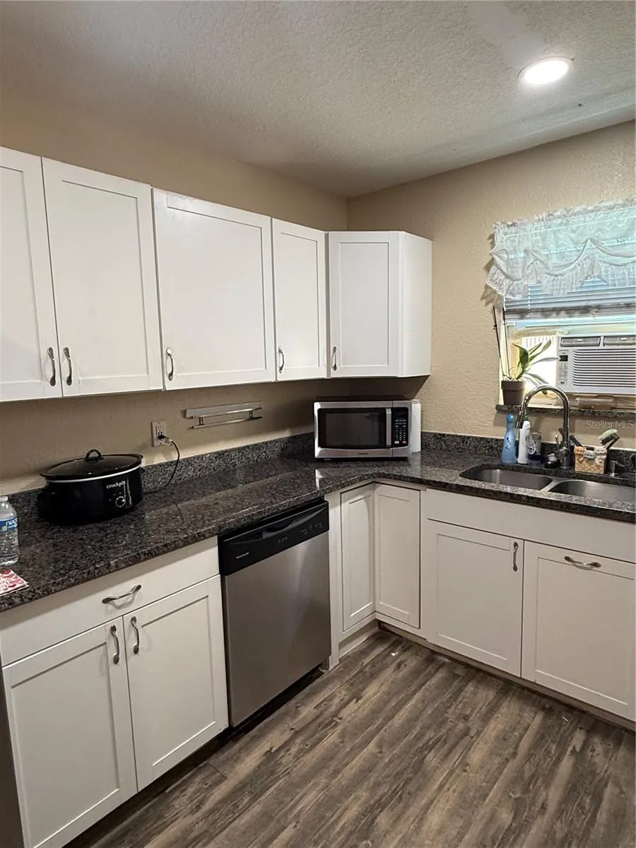 1405 JACKSON AVENUE Daytona Beach, FL 32117