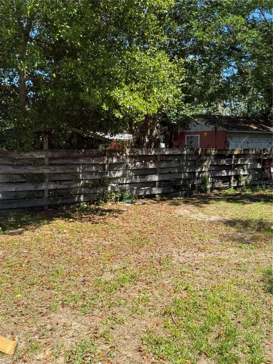 1405 JACKSON AVENUE Daytona Beach, FL 32117
