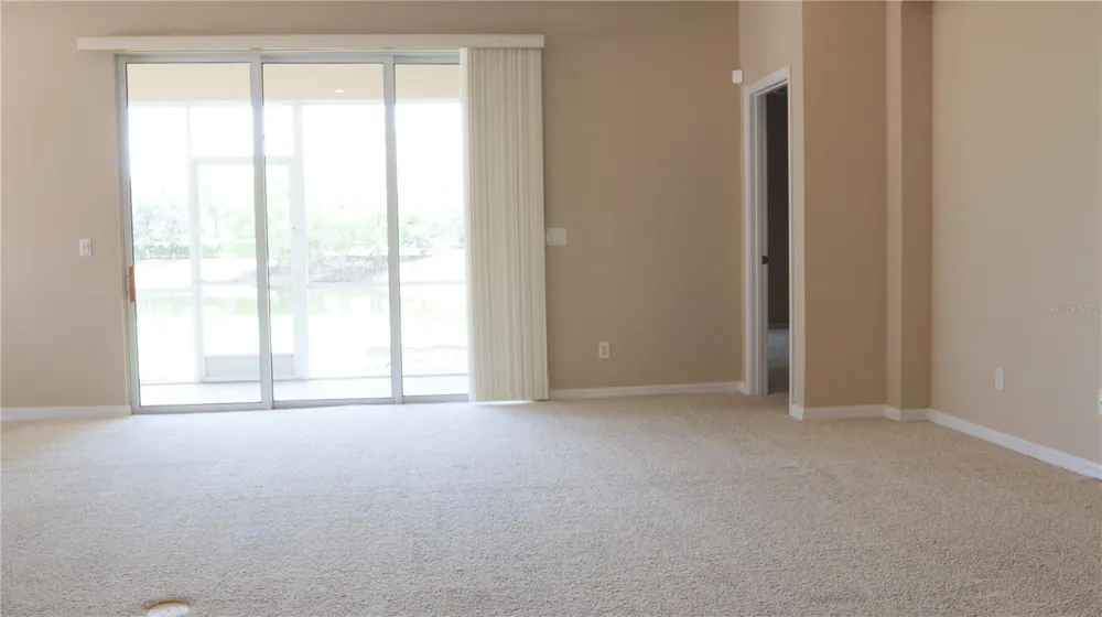 2552 HOBBLEBRUSH DRIVE North Port, FL 34289