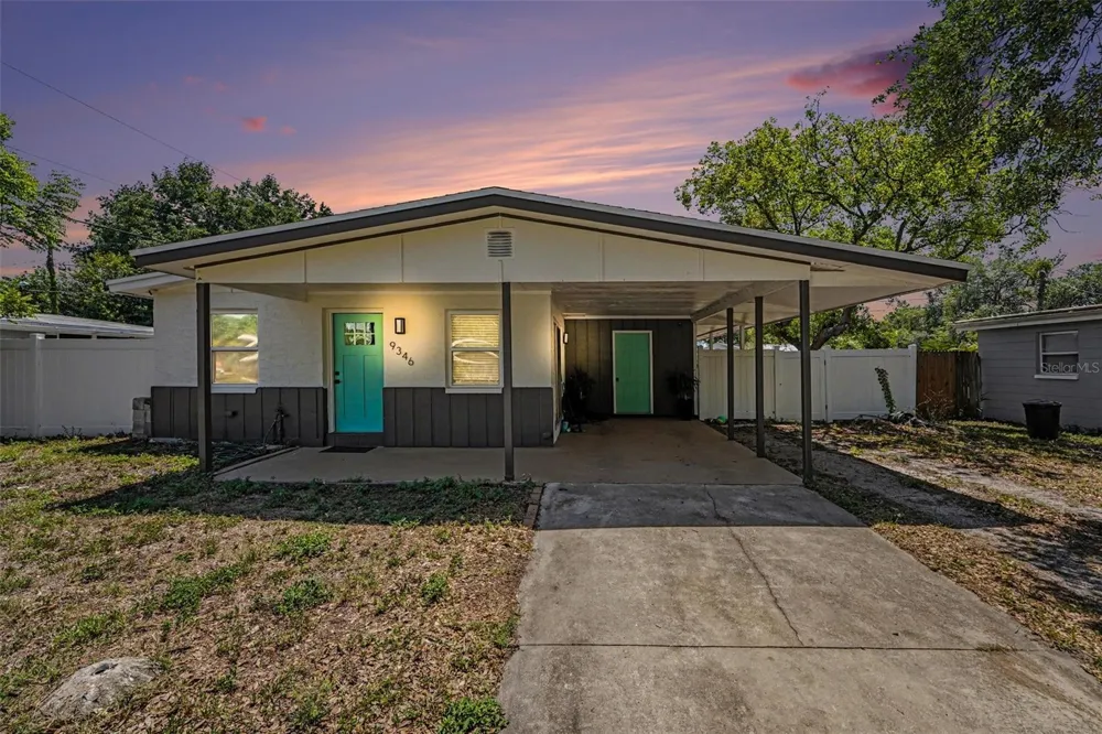9346 89TH AVE Seminole, FL 33777
