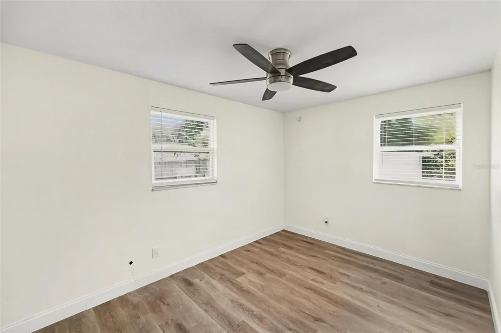 9346 89TH AVE Seminole, FL 33777