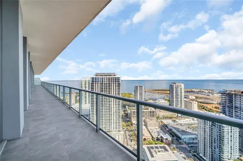 400 CENTRAL AVENUE #4002