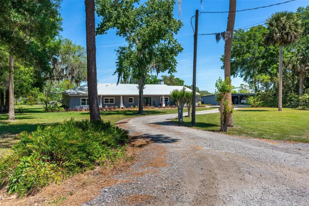 650 OLD MIMS ROAD Geneva, FL 32732