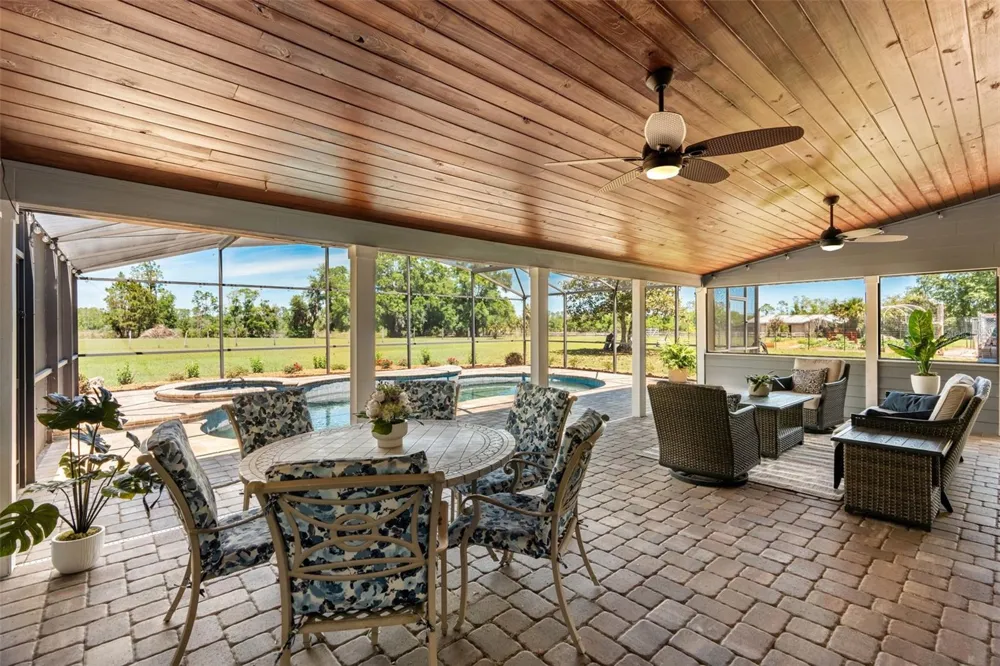 650 OLD MIMS ROAD Geneva, FL 32732