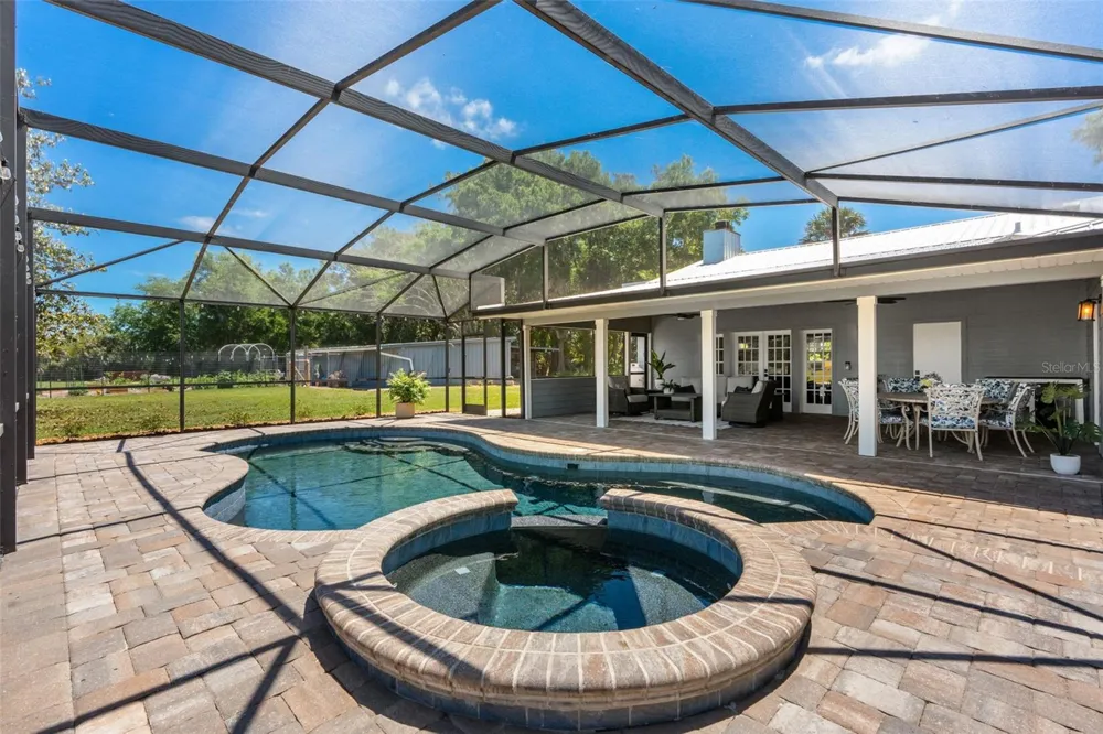 650 OLD MIMS ROAD Geneva, FL 32732