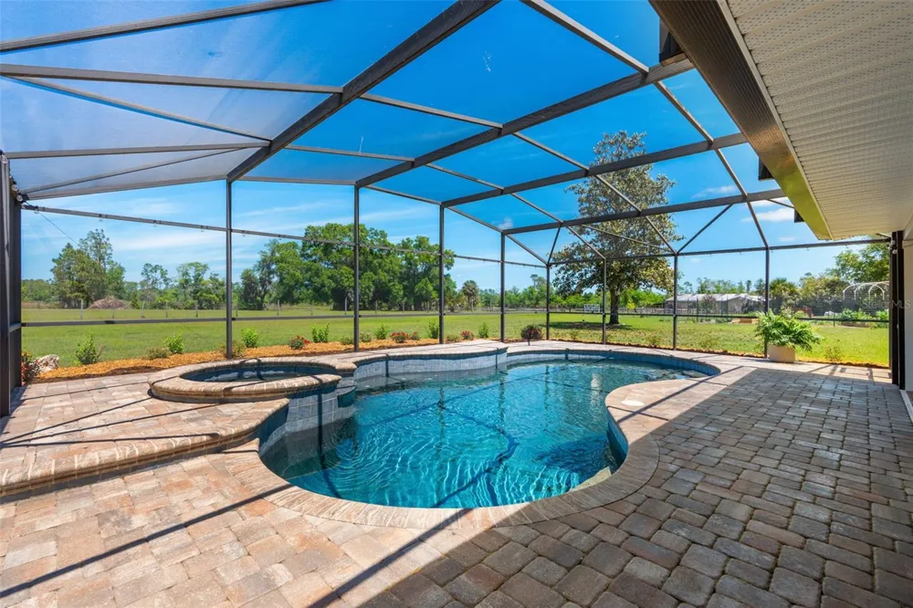 650 OLD MIMS ROAD Geneva, FL 32732