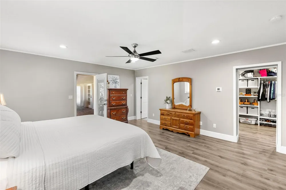 650 OLD MIMS ROAD Geneva, FL 32732