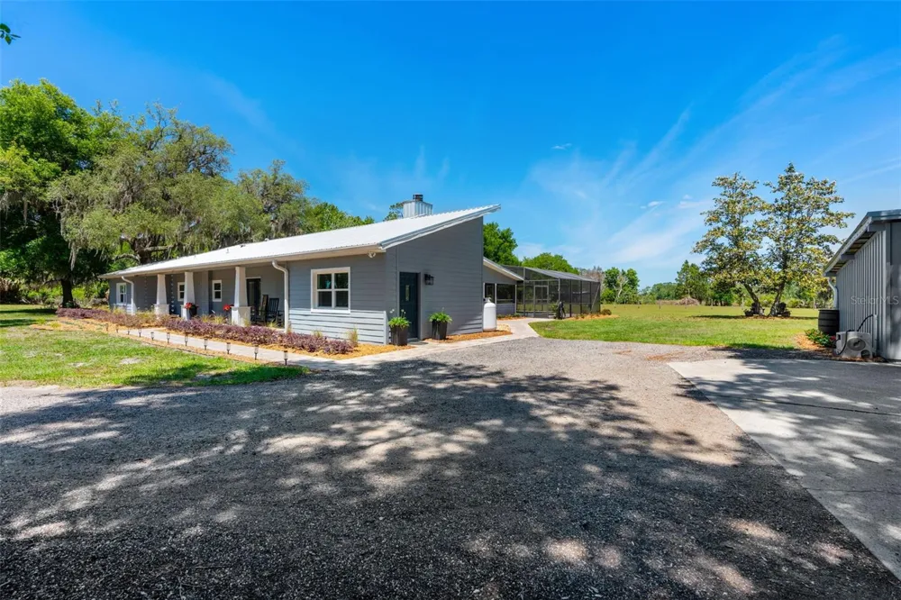 650 OLD MIMS ROAD Geneva, FL 32732