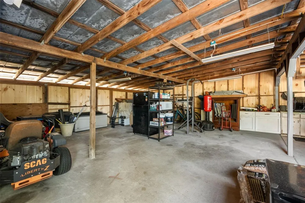 650 OLD MIMS ROAD Geneva, FL 32732