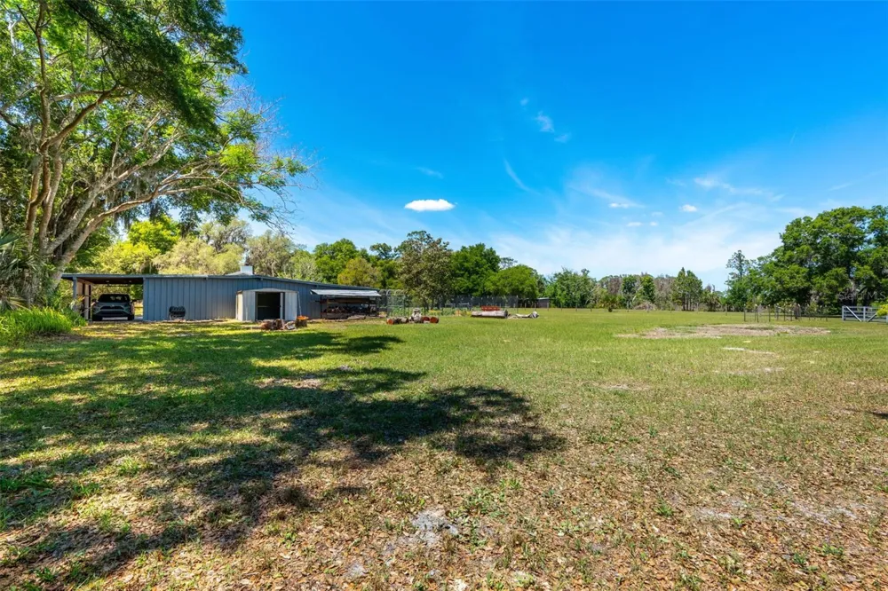 650 OLD MIMS ROAD Geneva, FL 32732