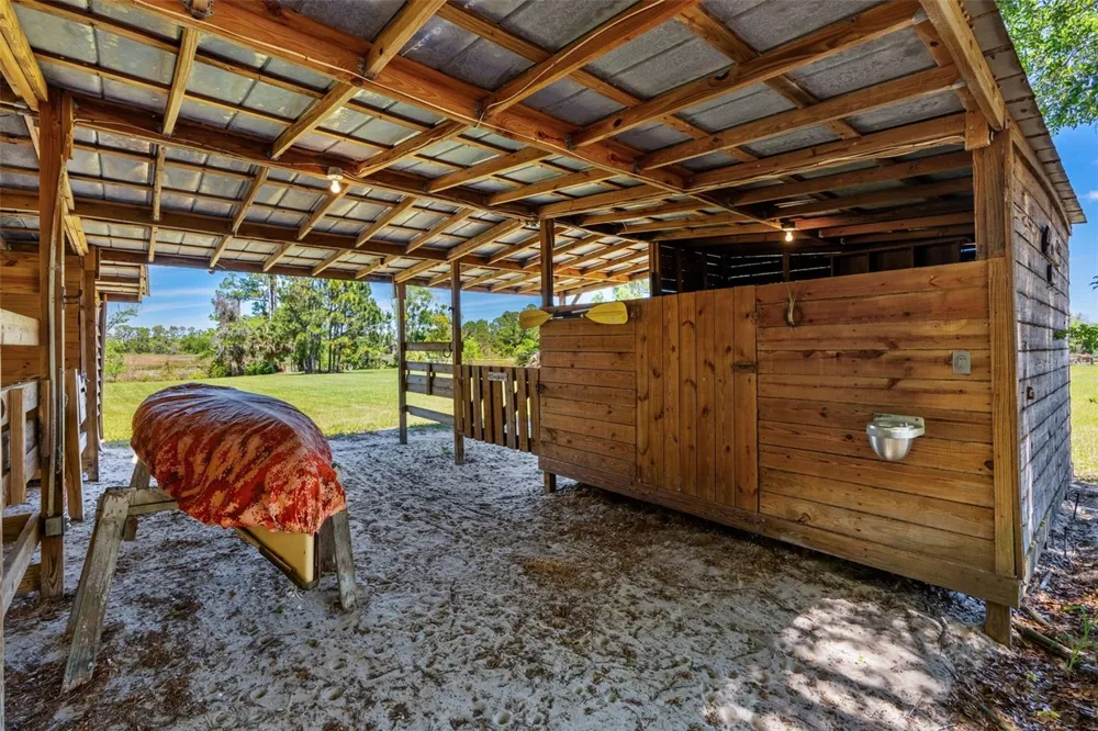 650 OLD MIMS ROAD Geneva, FL 32732